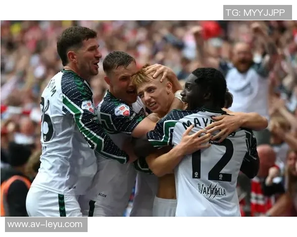 阿森纳球迷与桑德兰球迷发生冲突安保人员介入制止事态升级