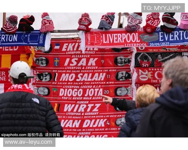 詹俊建议利物浦首发阵容萨拉赫可尝试小基耶萨或维尔茨位置调整 詹俊建议利物浦首发阵容萨拉赫可尝试小基耶萨或维尔茨位置调整